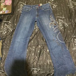 women’s embroidered jeans